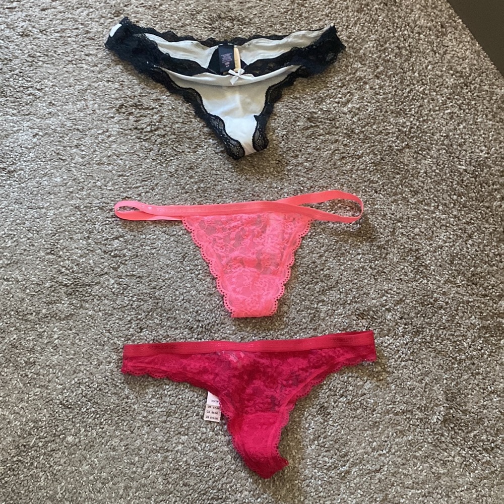 Vintage VS thong bundle
